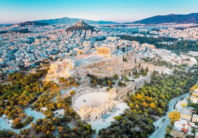 Private Tours versus Group Tours in Athens: Which Is Right for You?
